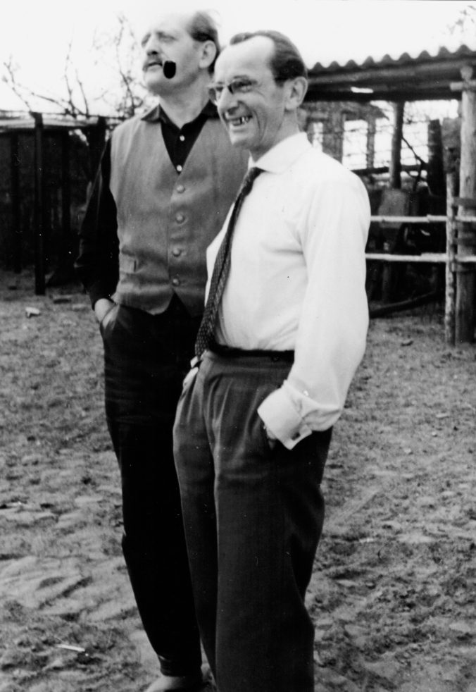Bruno Apitz mit Erwin Strittmatter auf dem Schulzenhof, 1962